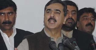 PM visits Gojra, Rs100 million aid announced